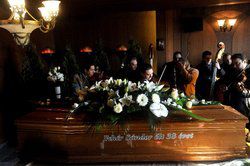 227_2262358_250.jpg 227_2262358_250.jpg